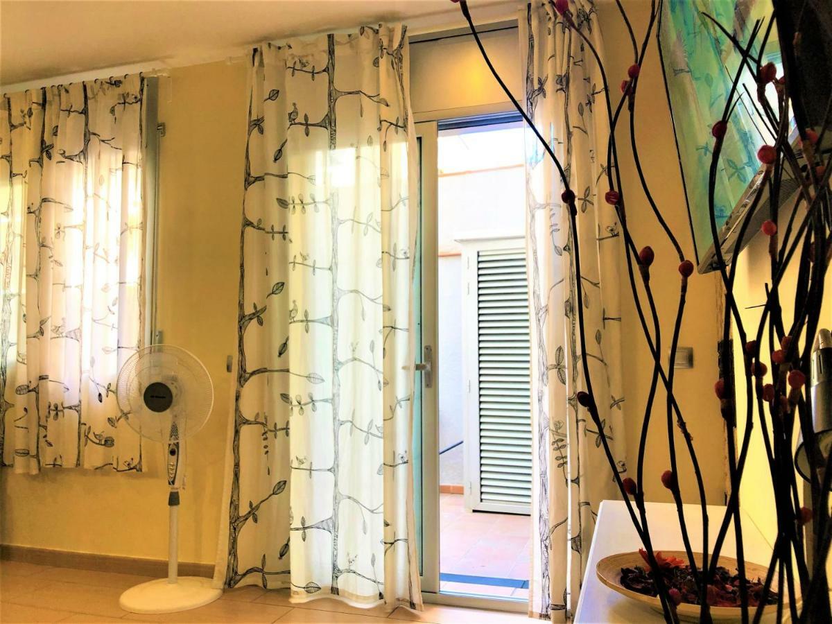 Lloret Beach Apartments โยเรตเดมาร์ ภายนอก รูปภาพ